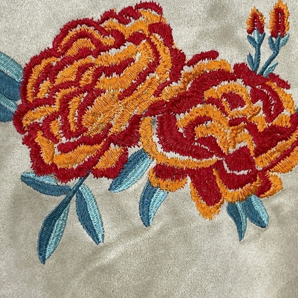 Zara Embroidered Top - Picture 3 of 8
